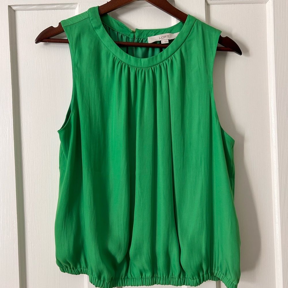 LOFT Vibrant Green Sleeveless Blouse M